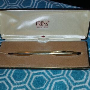 CROSS PEN